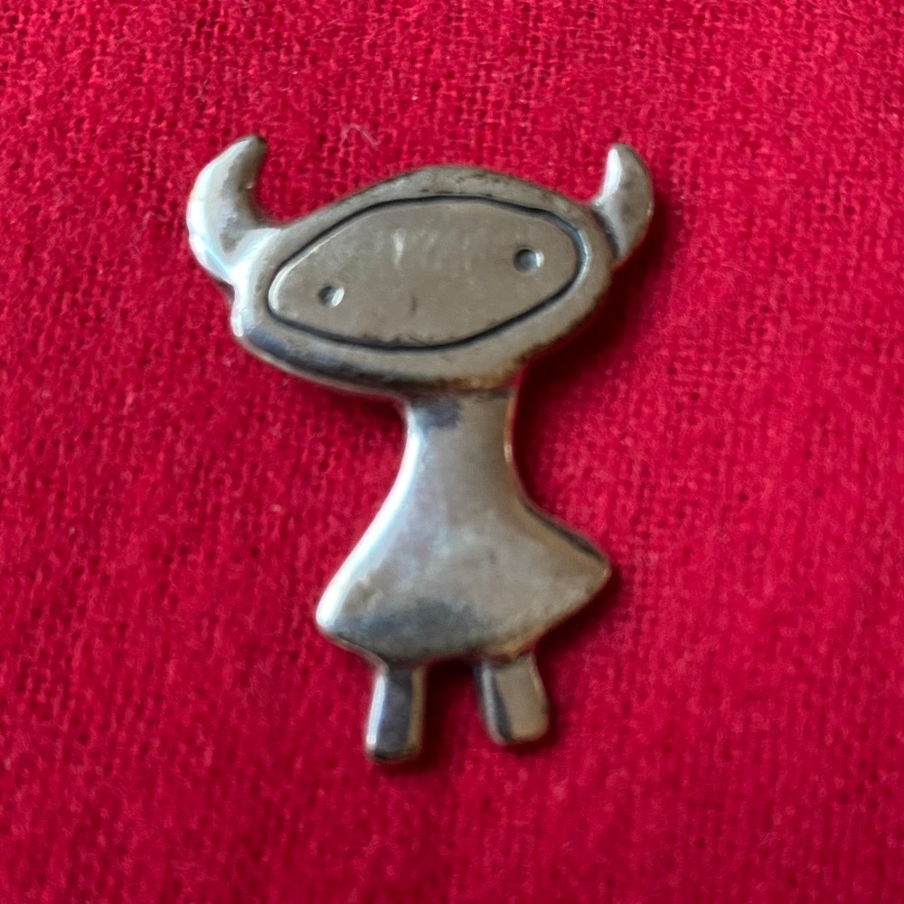 Metal Taurus necklace